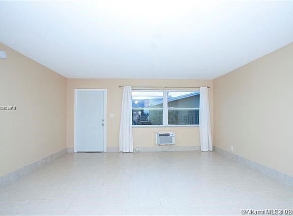 4th image of 1821 NE 56th St APT 2