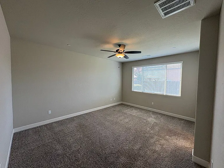 551 Montana De Oro St — Photo 18