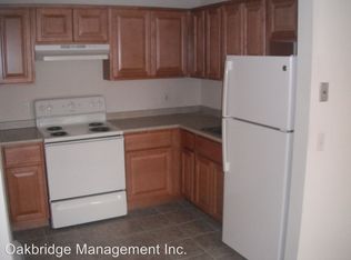 121 North St APT 1A, Seymour, CT 06483