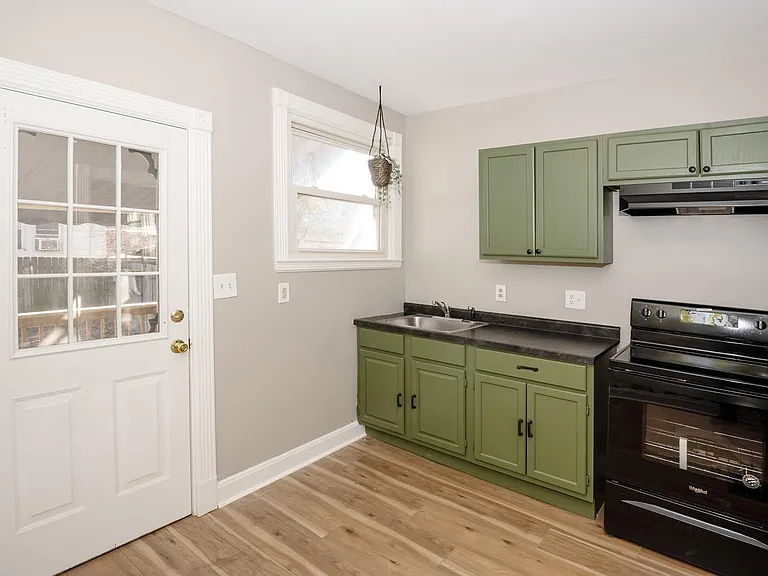 1775 Williams Ave #2 — Photo 11