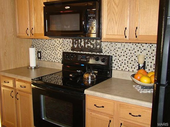 5th image of 33 Kassebaum Ln APT 207