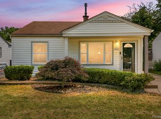 5862 N Globe St, Westland, MI 48185
