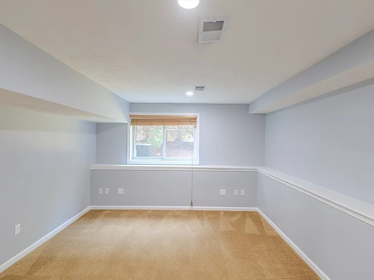 445 Captain Eames Cir #445 — Photo 16