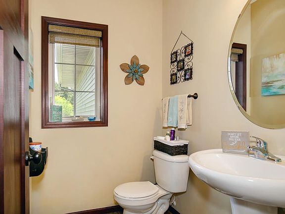 4th image of 20868 Odell Ave N