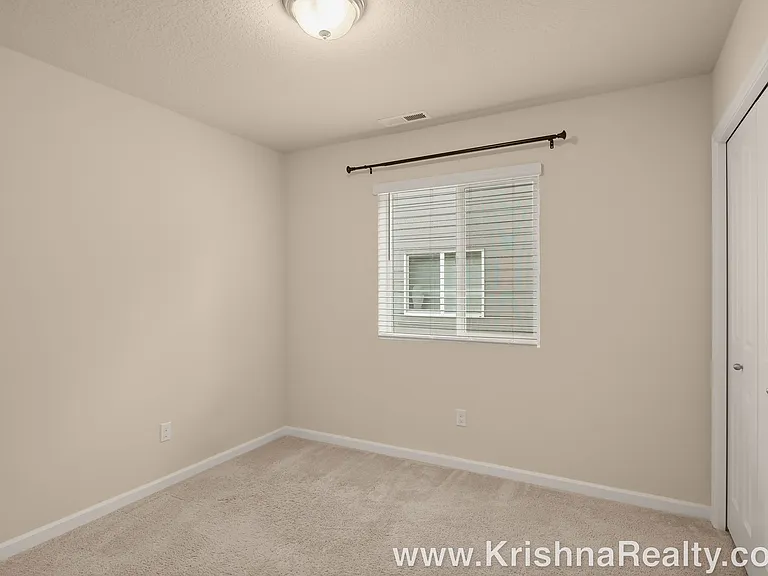 7443 NW 164th Ave — Photo 16