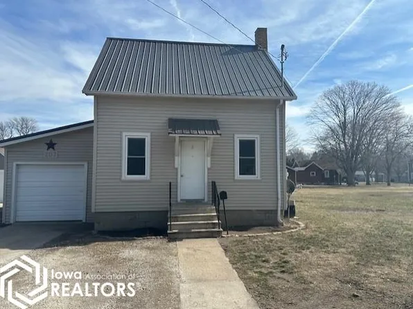 207 3rd St S, Humboldt, IA 50548