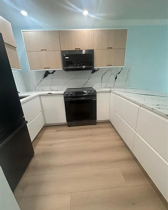 101 SE 6th Ave #5