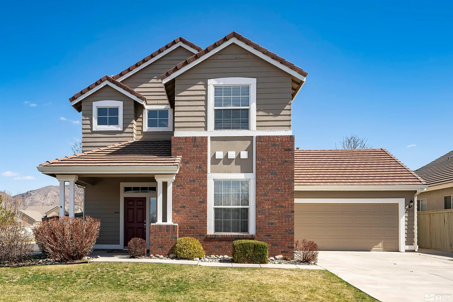 10200 Wolf Ridge Way photo 1