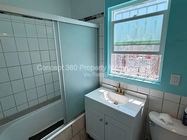 1124 Nadeau St — Photo 23