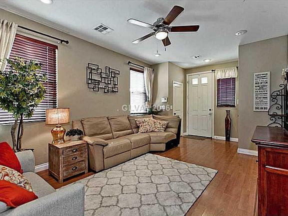 4th image of 10428 Winter Grass Dr