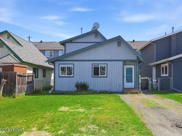 7925 Moose Run Cir, Anchorage, AK 99507