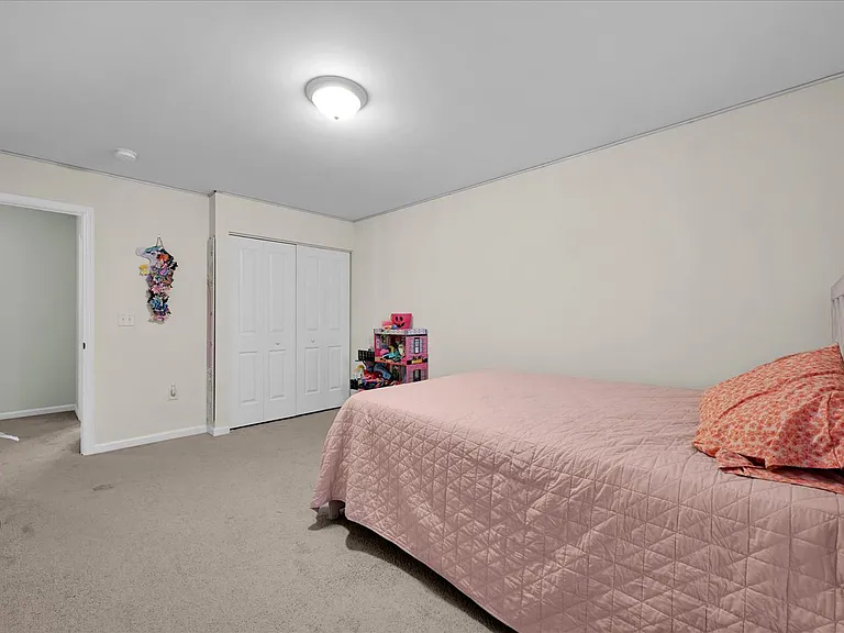 721 Farmwood Ln — Photo 18