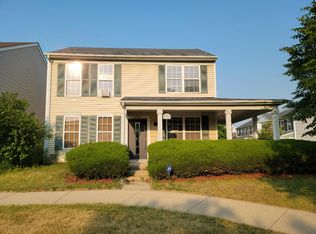 1052 Symphony Dr, Aurora, IL 60504