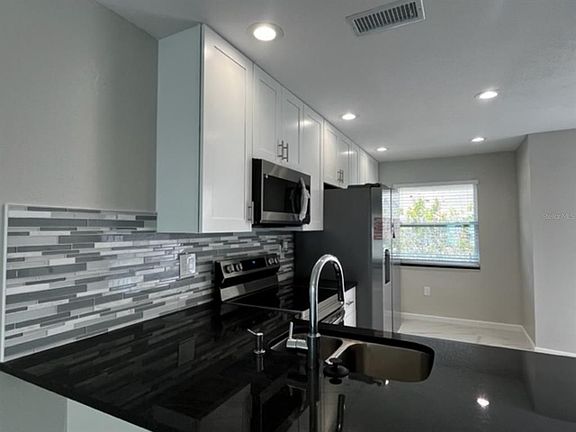 4th image of 1861 10th St