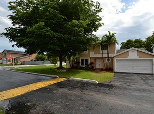 14604 SW 95th Ln, Miami, FL 33186