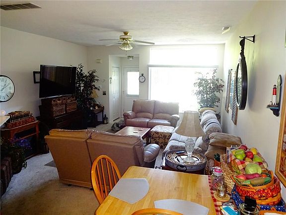 5th image of 6567 Green Haven Pl APT B