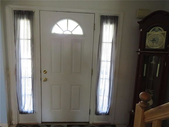 2nd image of 82 Lacey Ln