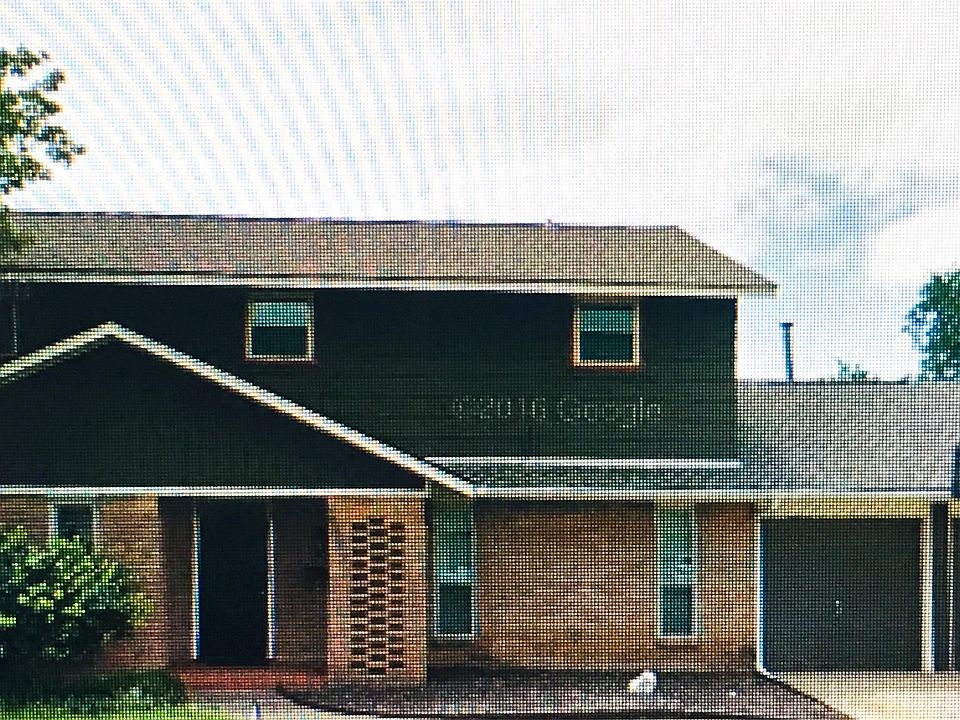 1st image of 2620 NW 112th St