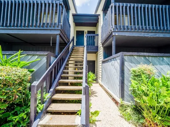 9009 Richmond Ave APT 703, Houston, TX 77063
