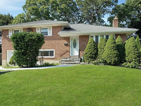 2nd image of 80 Townhouse Dr E