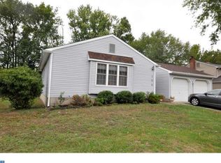 154 Briarwood Rd, Mount Laurel, NJ 08054