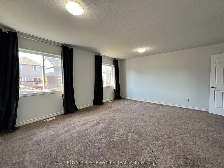 46 Renfrew St — Photo 29