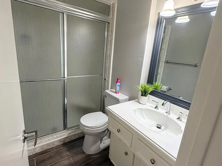7846 Bankside Dr — Photo 19