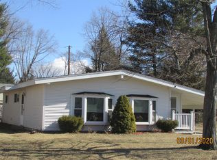 3 Martingale Dr, Albany, NY 12205