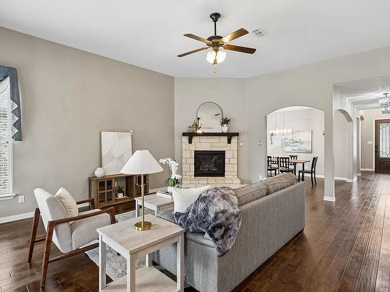 908 Mist Flower Dr — Photo 9