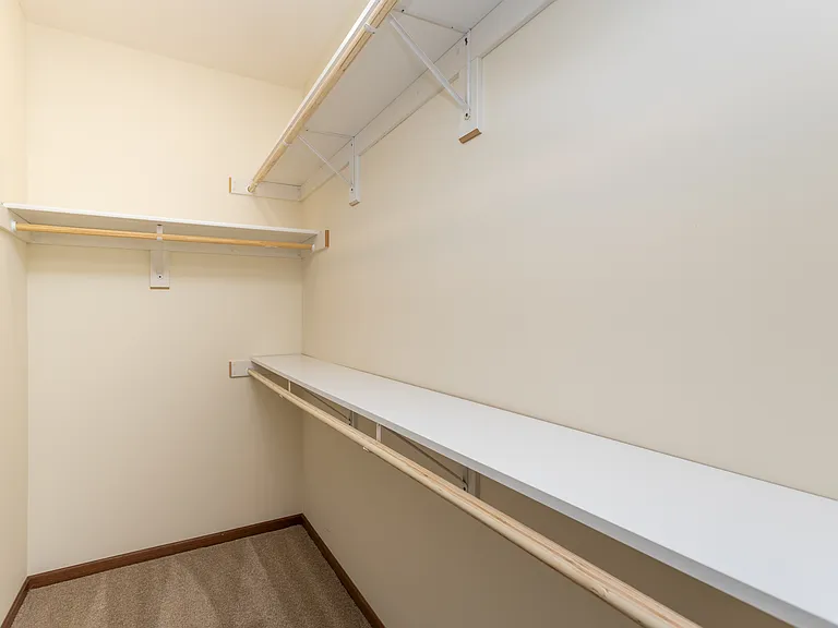 3715 Hohensee Dr — Photo 16