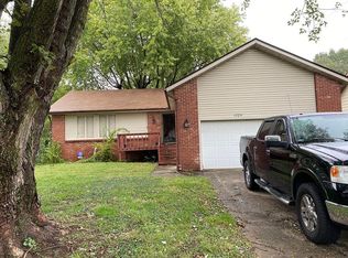 1705 W Whiteside St, Springfield, MO 65807