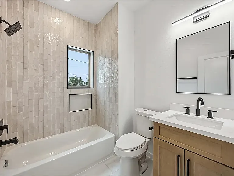 4916 Tronewood St #B — Photo 27