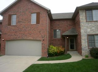 2337 W Chesterfield Blvd, Springfield, MO 65807