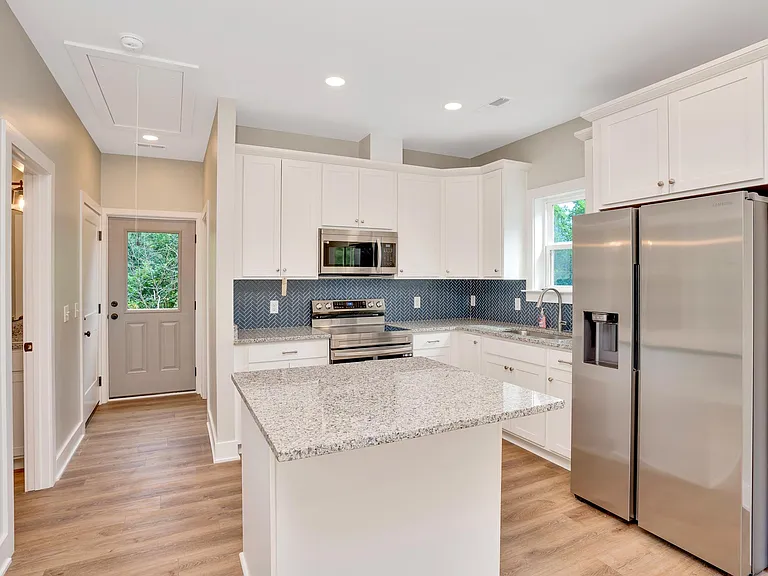 406 N Seminole Dr #102 — Photo 16