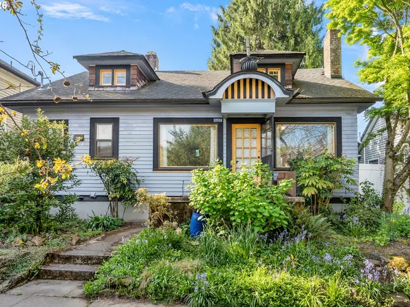 2714 NE Everett St, Portland, OR 97232