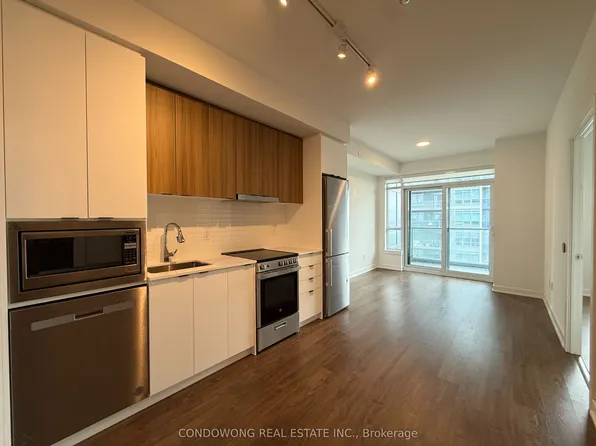 50 Upper Mall Way, Vaughan, ON