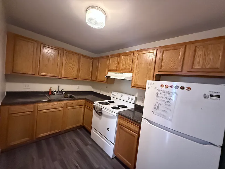 312 Tappan St #2 — Photo 3