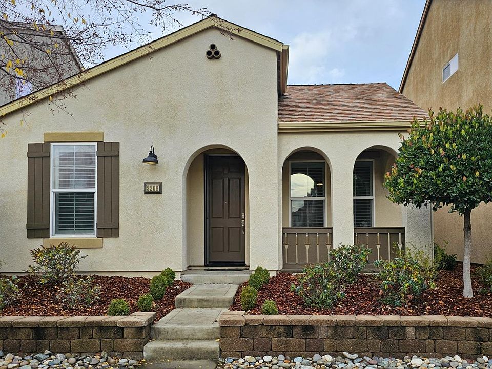1st image of 3209 Village Center Dr