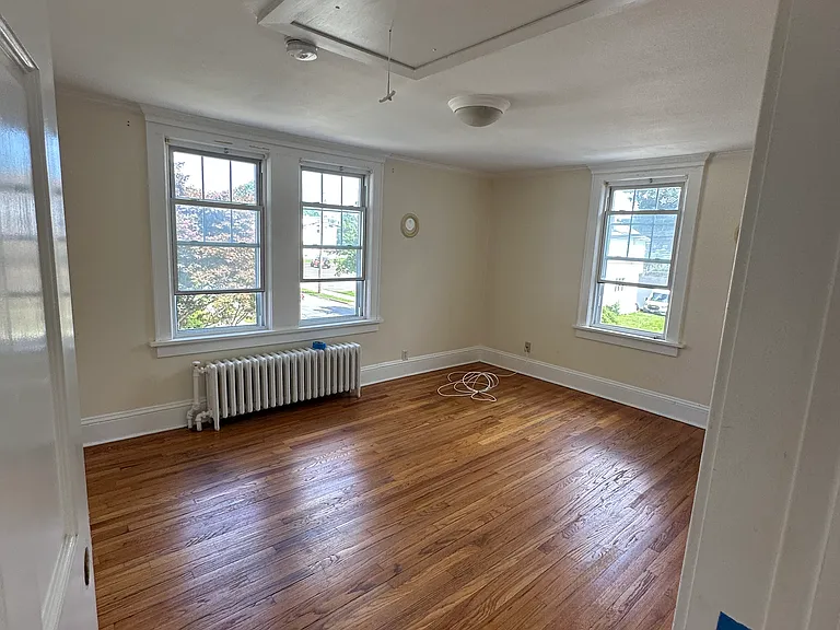 76-78 Suburban Ave #78-2 — Photo 19