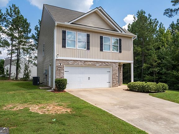 3rd image of 105 Oakbrook Ln