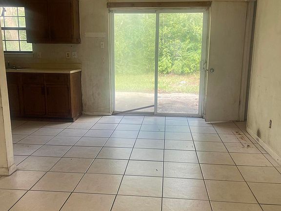 4th image of 204 Lavelle Dr