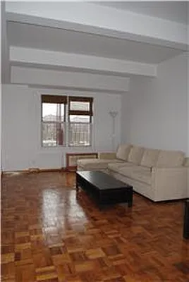 Sold by R New York | media 5