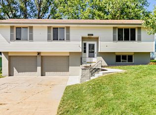 12104 N 156th Ave, Bennington, NE 68007