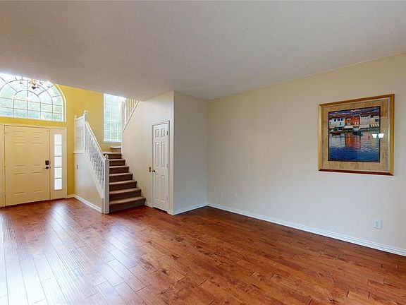 5th image of 7112 Royal Gate Dr