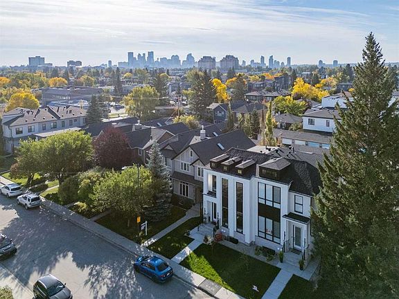 4th image of 2019 N 21st Ave NW
