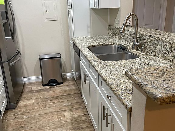 4th image of 5460 White Oak Ave Unit C207