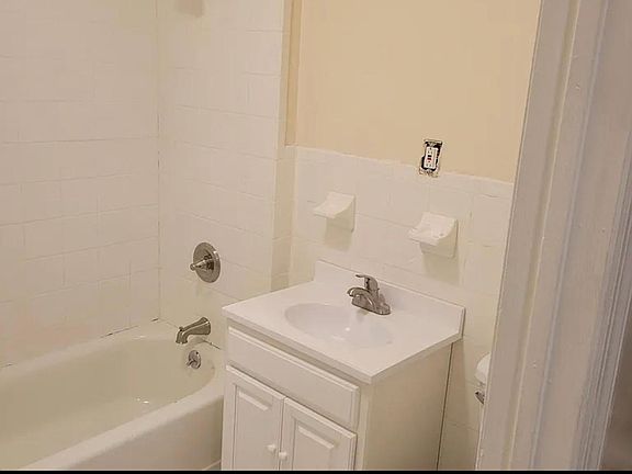 2nd image of 2721 Claflin Ave #2