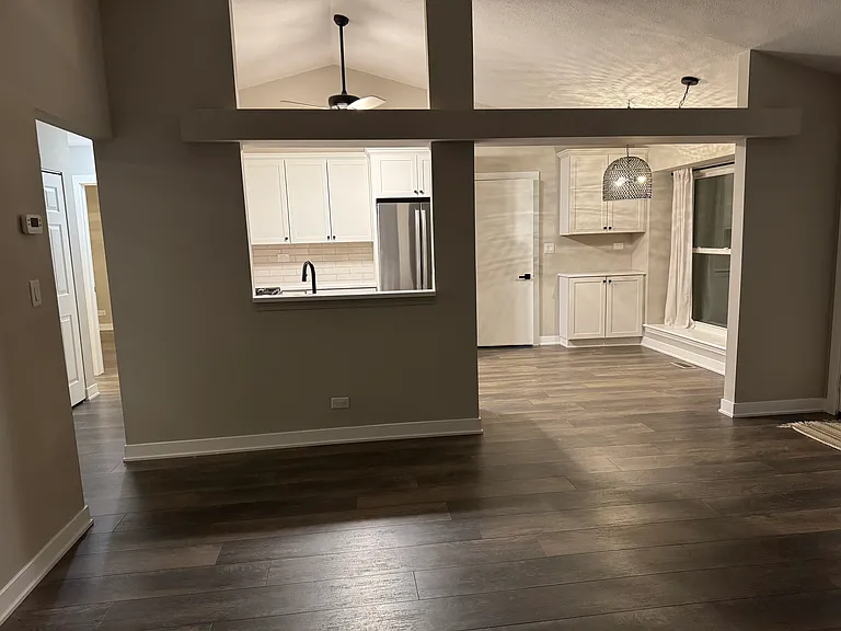 343 Danbury Dr — Photo 5