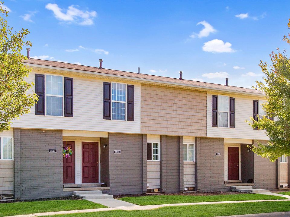 1st image of 1255 Stacy Dr #1255