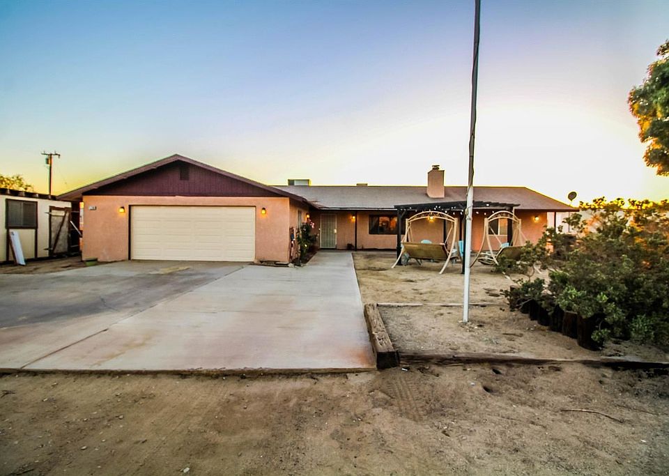 Front of Home with parking